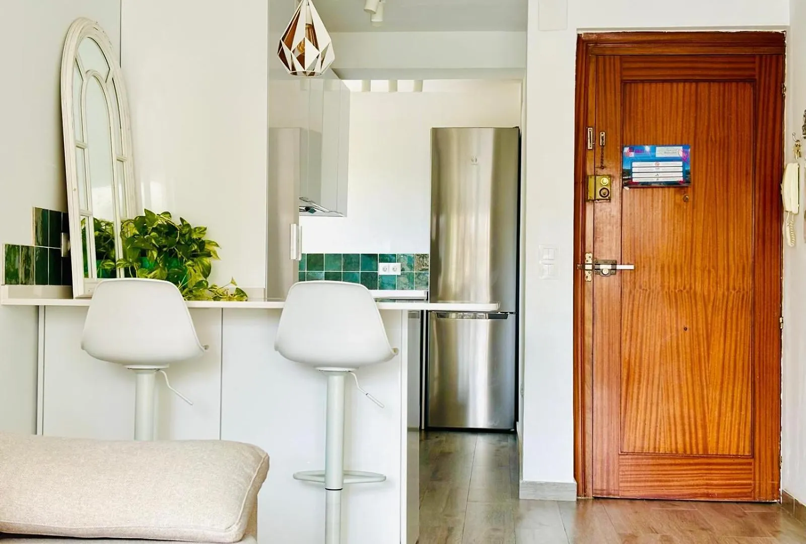 Casa Gracia Stylish Apartment Close To The Beach By Namaste Elite Malaga