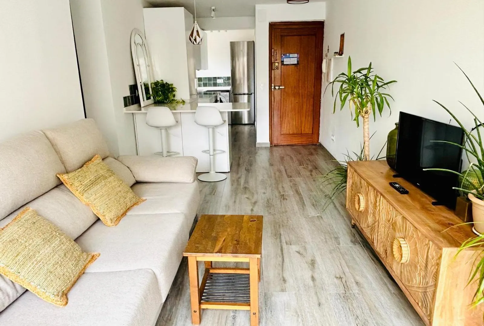 Casa Gracia Stylish Apartment Close To The Beach By Namaste Elite Malaga